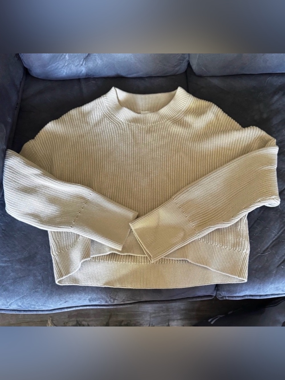 COS Boxy Cropped Heavy Knit Cotton Sweater in cream size medium